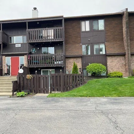 Buy this 1 bed condo on 4609 Oakhill Boulevard in Lorain, OH 44053