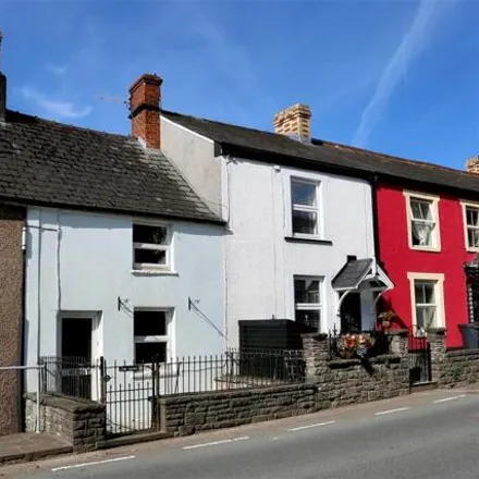 Buy this 2 bed townhouse on The Paddocks in Crickhowell, NP8 1DG