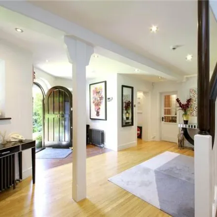 Image 5 - Chartwell Gate, Forty Green, HP9 1HJ, United Kingdom - House for sale