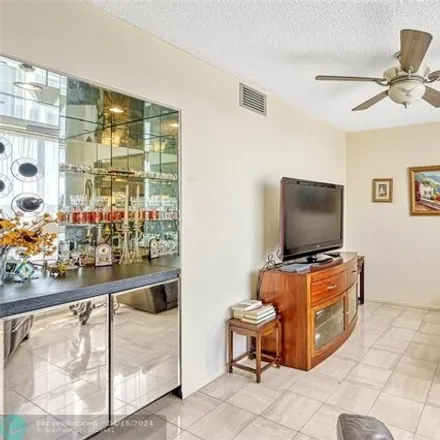 Image 9 - 7234 Promenade Drive, Boca Pointe, Palm Beach County, FL 33433, USA - Condo for sale