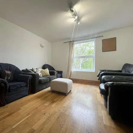 Rent this 7 bed duplex on 90 Rossiter Road in London, SW12 9RY