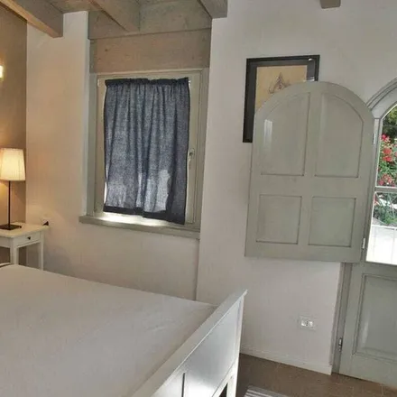 Rent this 2 bed house on Municipio di Gargnano in Vallesella, Via Roma 47