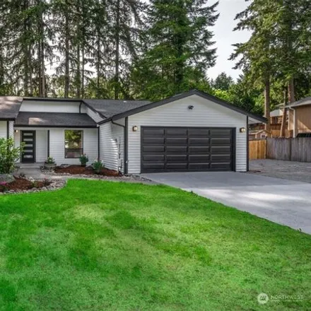Buy this 4 bed house on 14000 72nd Avenue East in South Hill, WA 98373