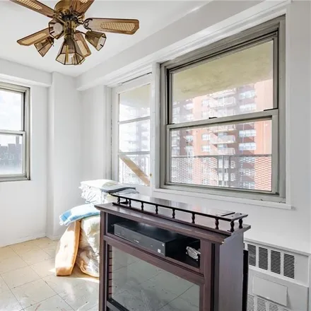 Image 7 - 2512 West 16th Street, New York, NY 11214, USA - Condo for sale
