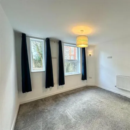 Image 7 - St Margaret's Road, Torquay, TQ1 4UN, United Kingdom - Apartment for sale