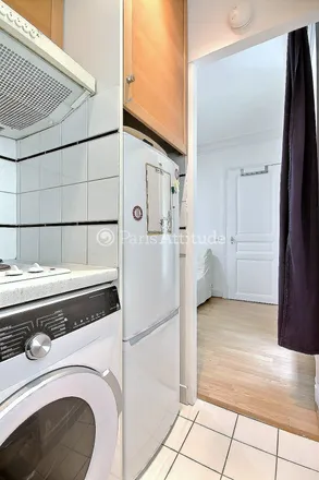 Image 7 - 13 Rue de Sofia, 75018 Paris, France - Apartment for rent