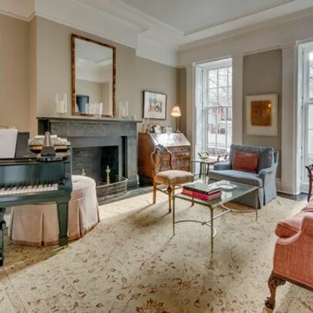 Rent this 6 bed townhouse on 26 Willow Street in New York, NY 11201