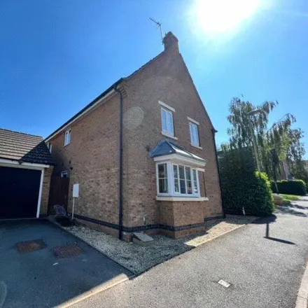 Image 1 - Attingham Drive, Priory Estate, Dixons Green, DY1 3HL, United Kingdom - House for sale