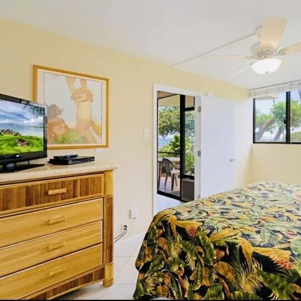 Rent this 2 bed apartment on Wailuku in HI, 96793