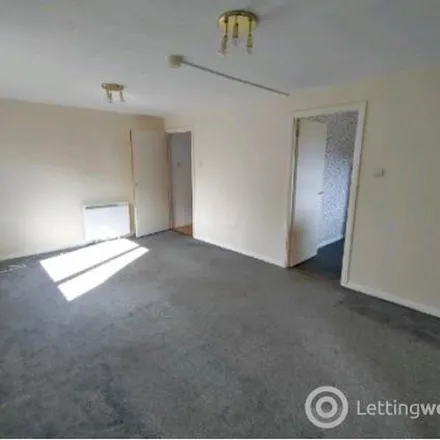 Image 1 - Andrew Close, Wokingham, RG40 2HY, United Kingdom - Apartment for rent