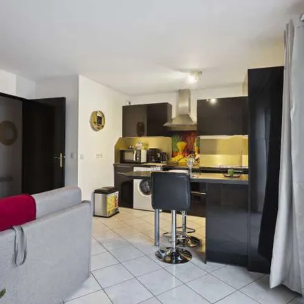 Image 2 - 106 Rue de Paris, 91120 Palaiseau, France - Apartment for rent