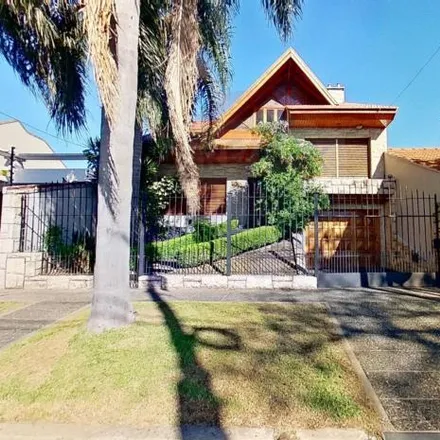 Buy this 4 bed house on Constancio Cecilio Vigil 3412 in Quilmes Oeste, 1886 Quilmes