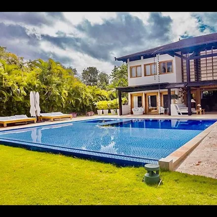 Rent this 6 bed house on Casa de Campo in Calle Costamar, Golf Villas I
