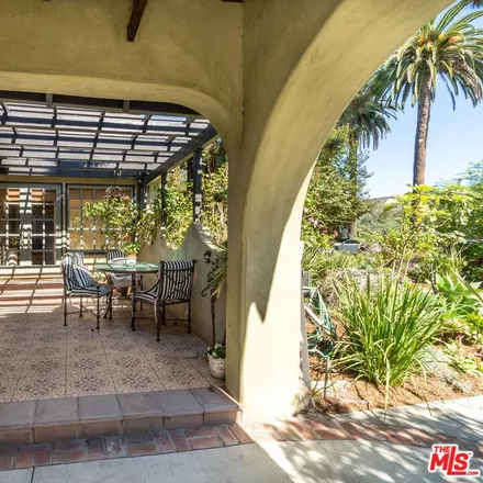 Image 7 - 1243 South Genesee Avenue, Los Angeles, CA 90019, USA - House for sale
