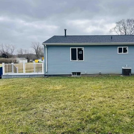 Image 2 - 5099 Peterson Street, Buena Vista Charter Township, MI 48601, USA - House for sale