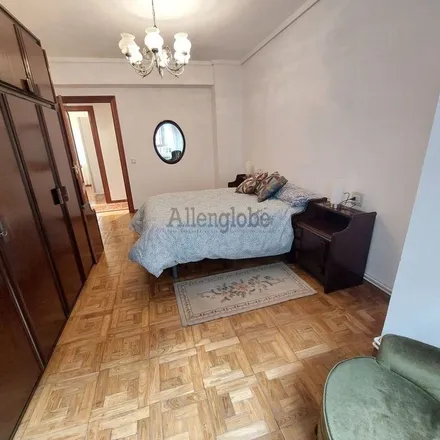Rent this 3 bed apartment on Calle González Besada in 34, 33007 Oviedo