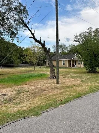 Image 8 - 13217 Duke Road, Sandy Point, Sandy Point, TX 77583, USA - House for sale