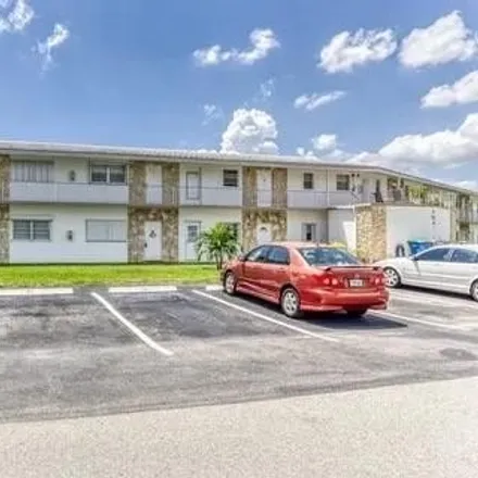 Buy this 2 bed condo on 2862 West Golf Boulevard in Sanders Park, Pompano Beach