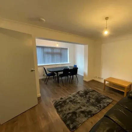 Image 5 - 7 Ingham Grove, Nottingham, NG7 2LQ, United Kingdom - Duplex for rent