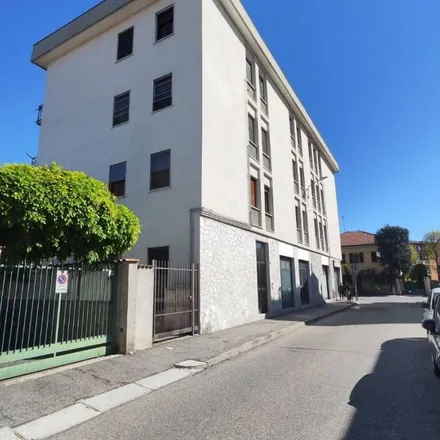 Rent this 3 bed apartment on Via Luca Zanachi 3a in 27100 Pavia PV, Italy