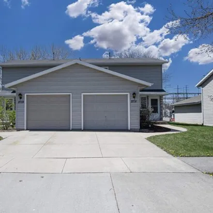Buy this studio house on 2799 South Wheatfield Drive in Appleton, WI 54915