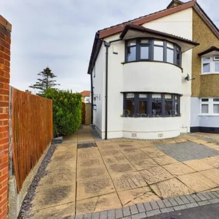 Rent this 2 bed duplex on Swanley Road in London, DA16 1LJ