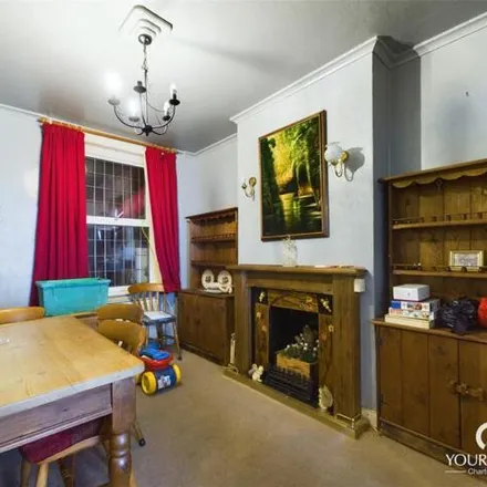 Image 6 - Victoria Avenue, East Cliftonville, Margate, CT9 2UD, United Kingdom - Townhouse for sale