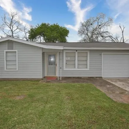 Buy this 2 bed house on 727 Marshal Road in Angleton, TX 77515