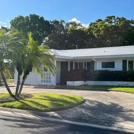 Buy this 2 bed house on Bay Ridge Center South in 89th Avenue, Seminole