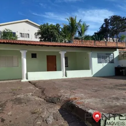Rent this 2 bed house on Rua Sebastião Braz de Oliveira in Jardim Polyana, Marília - SP