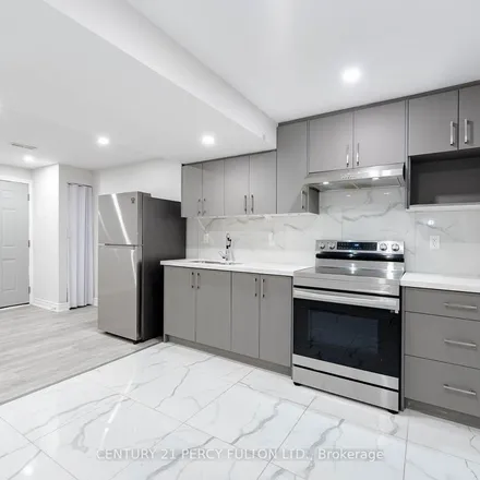 Image 8 - Sharplin Drive, Ajax, ON L1Z 1L4, Canada - Apartment for rent