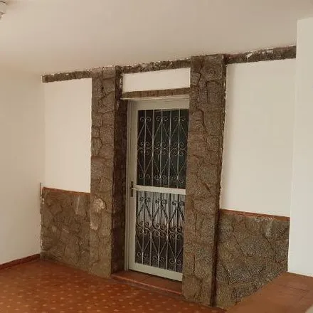 Rent this 3 bed house on Rua dos Ferroviários in Cabreúva, Campo Grande - MS