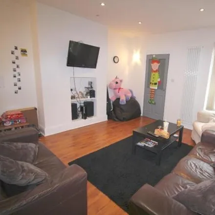 Rent this 8 bed townhouse on Cavendish Place in Newcastle upon Tyne, NE2 2NE