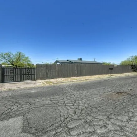 Image 2 - 952 West Pennsylvania Drive, Tucson, AZ 85714, USA - House for sale