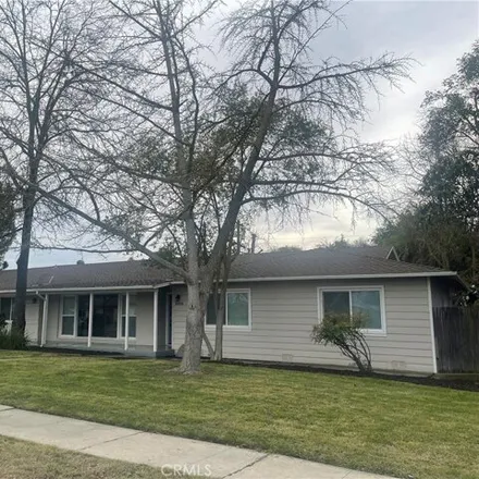 Buy this 4 bed house on 2373 Olive Street in Dos Palos, Merced County