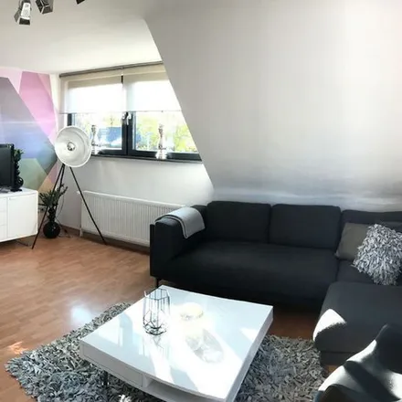 Rent this 2 bed apartment on Hachtingweg 10 in 30916 Isernhagen, Germany