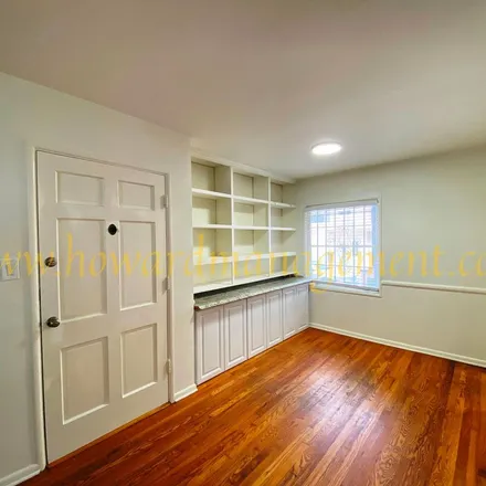 Rent this 1 bed apartment on 1040 Euclid Street in Santa Monica, CA 90403