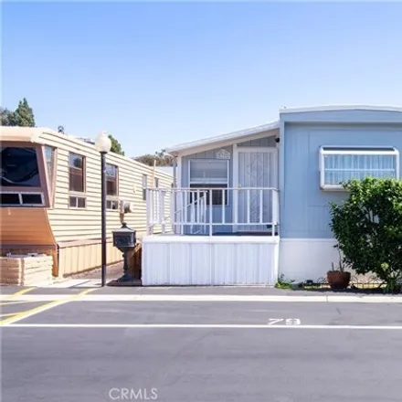 Buy this studio apartment on 11240 Playa Court in Culver City, CA 90230