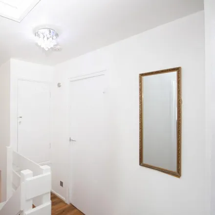 Image 7 - Campbell Road, London, E3 4DP, United Kingdom - Apartment for rent