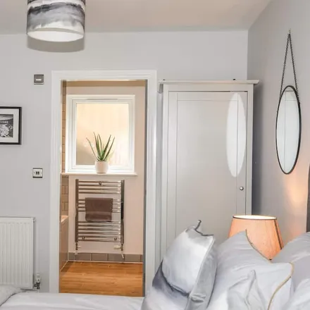 Rent this 3 bed house on Pwllheli in LL53 5LR, United Kingdom