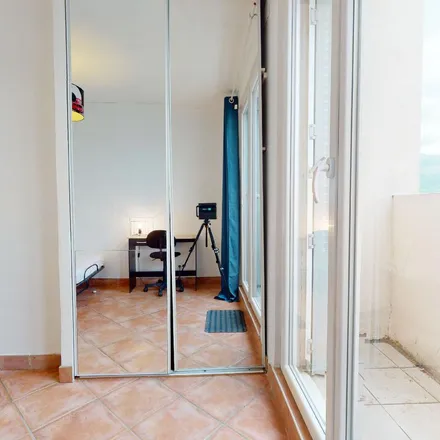Rent this 3 bed apartment on 51 Rue du Général Ferrié in 38100 Grenoble, France