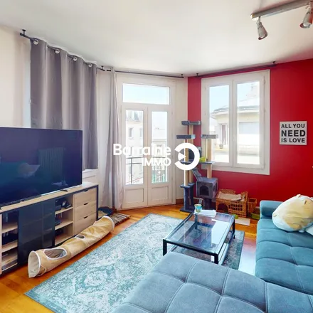 Rent this 5 bed apartment on SUAPS - Complexe sportif in Rue de la Grandière, 29200 Brest