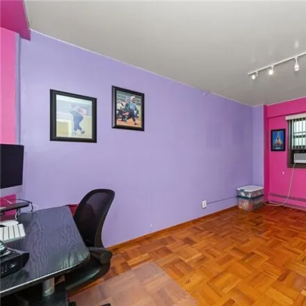 Image 9 - 21-25 34th Avenue, New York, NY 11106, USA - Apartment for sale