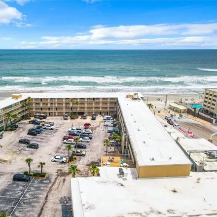Image 4 - Daytona Inn Beach Resort, South Ocean Avenue, Daytona Beach, FL 32118, USA - Condo for sale