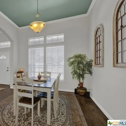 Image 4 - 1988 Round Table, New Braunfels, TX 78130, USA - House for sale