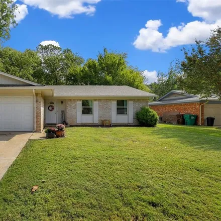 Buy this 3 bed house on 2315 Westwood Drive in Denton, TX 76205