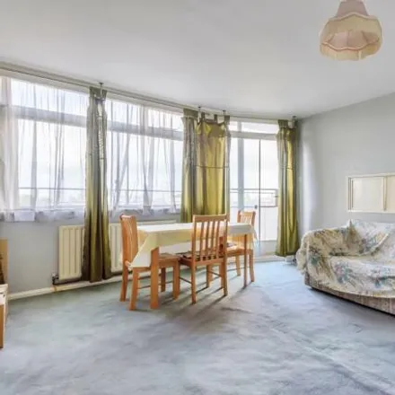 Image 7 - Campden Hill Towers, 112 Notting Hill Gate, London, W11 3QG, United Kingdom - Apartment for sale