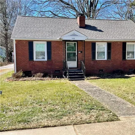 Buy this 3 bed house on 1000 East 36th Street in Charlotte, NC 28205