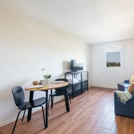Rent this studio apartment on 380 Chemin de la Quille in 13090 Aix-en-Provence, France