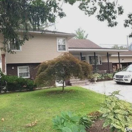 Buy this 5 bed house on 665 Peninsula Boulevard in Woodmere, NY 11598